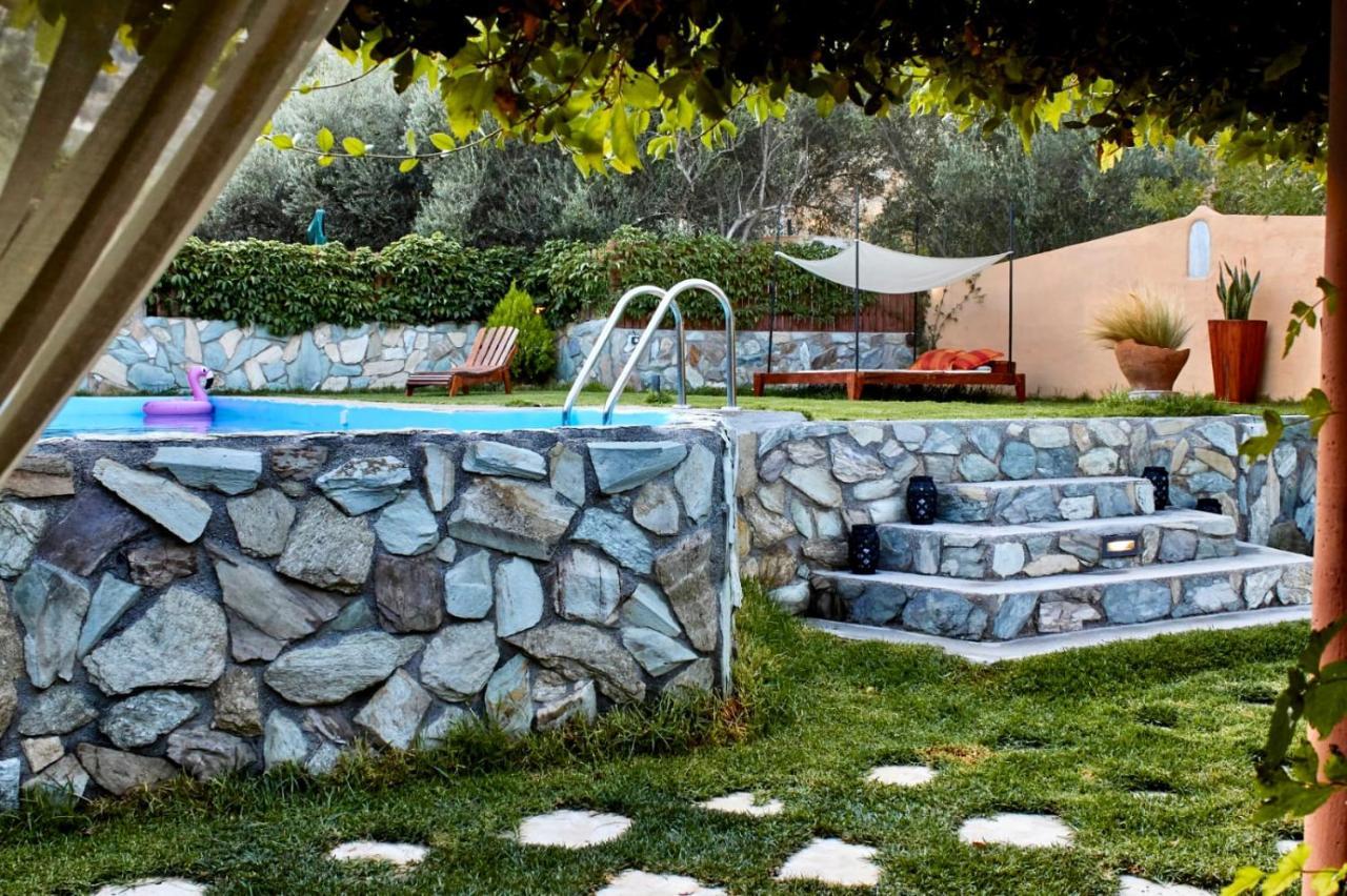 DM Elegant&Charming Villa Foinikiá Exterior foto